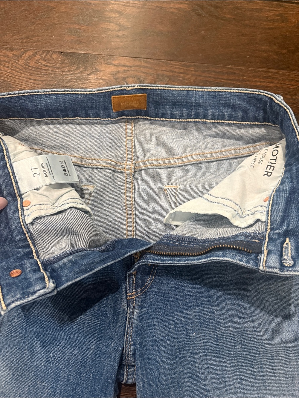 MOTHER The Mid Rise Dazzler Ankle Fray Denim Jeans - Picture 3 of 8